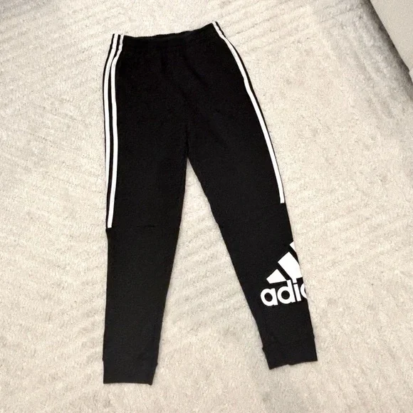 Adidas - Big Boys BADGE OF SPORT JOGGER PANTS Size Large (14/16) - Picture 1 of 9